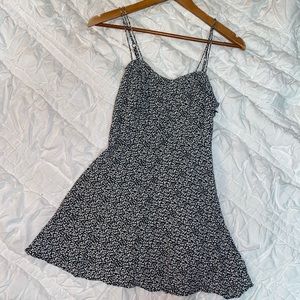 URBAN OUTFITTERS B&W FLORAL MINI DRESS